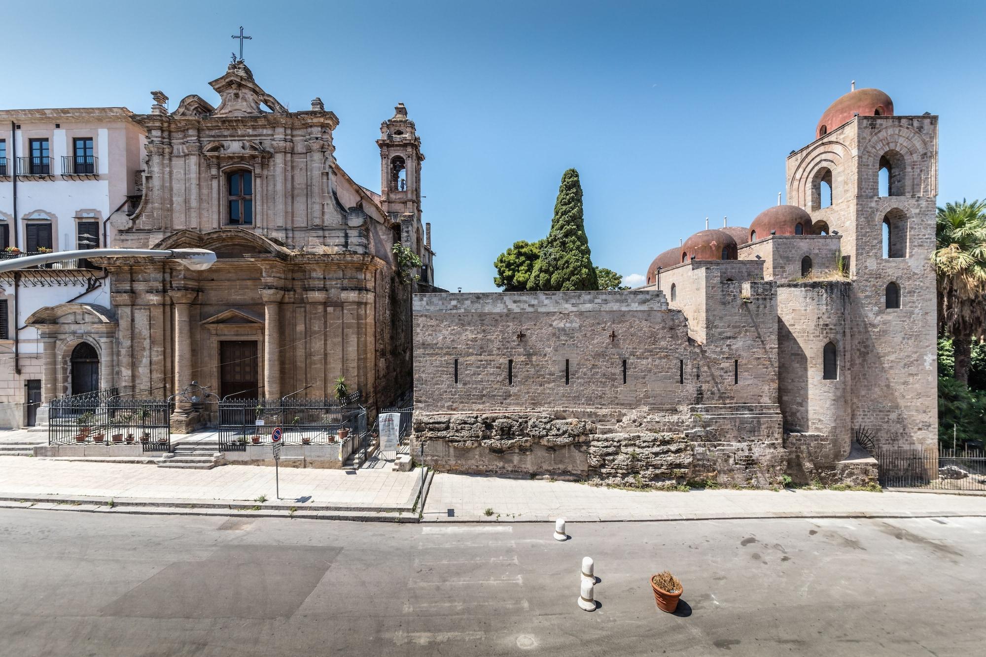 Camplus Palermo Normanni - Casa Per Ferie Палермо Екстер'єр фото